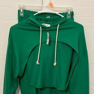 2 Piece Green Lounge Set